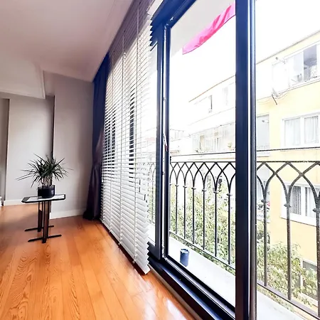 Calma Cihangir Apartment
